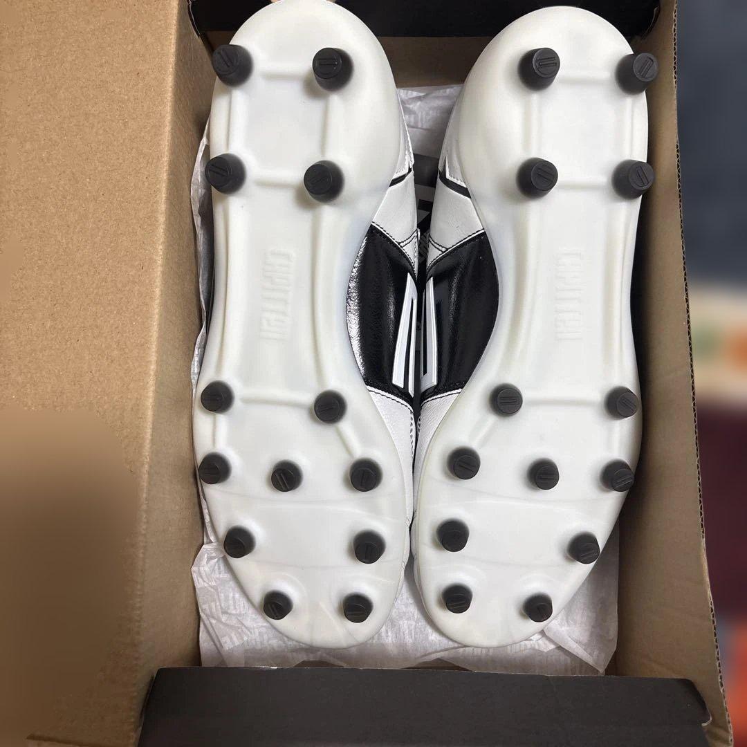 サッカースパイク CAPITTEN ONEPRO