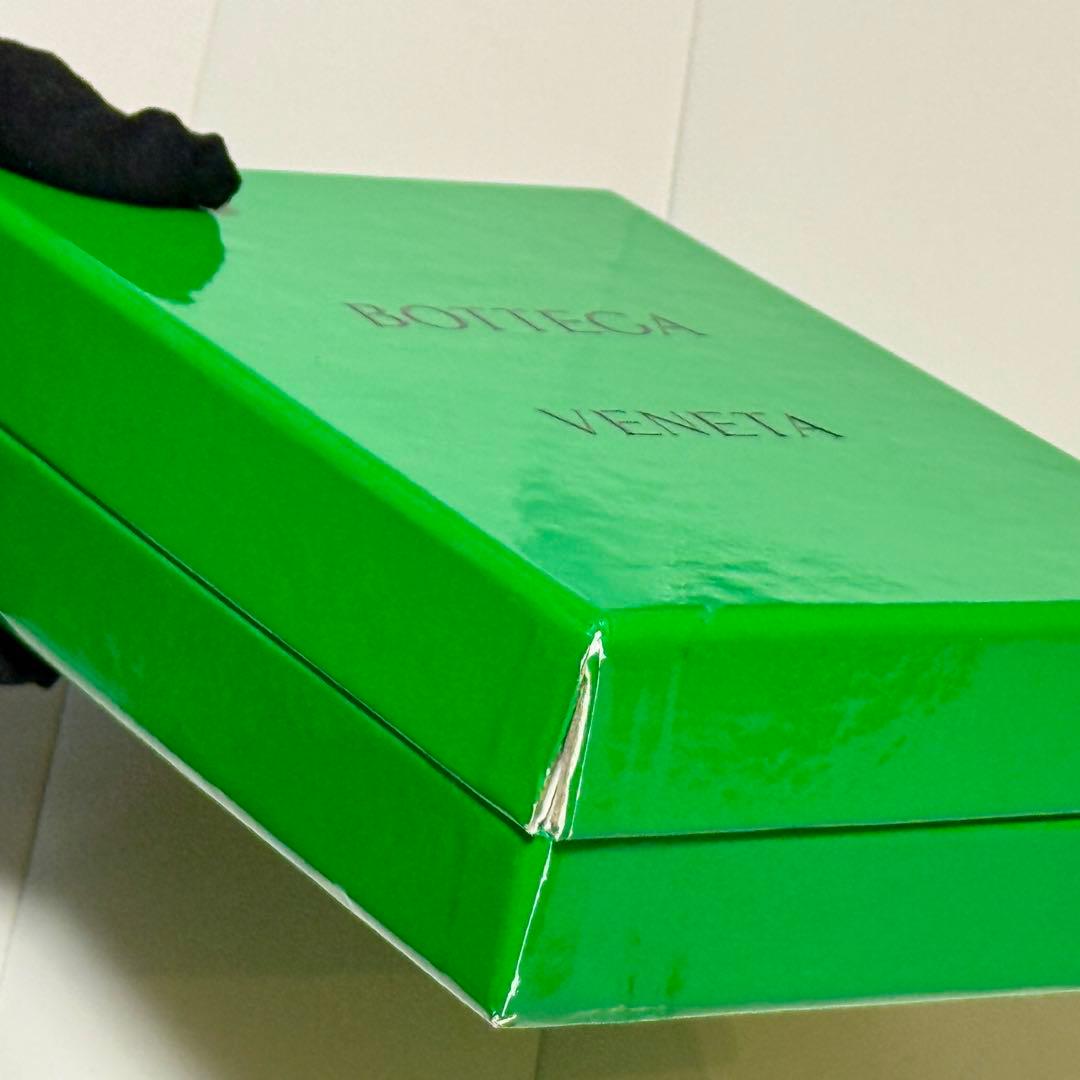 ［CJM］ボッテガヴェネタ　イントレチャート　パスポートケース