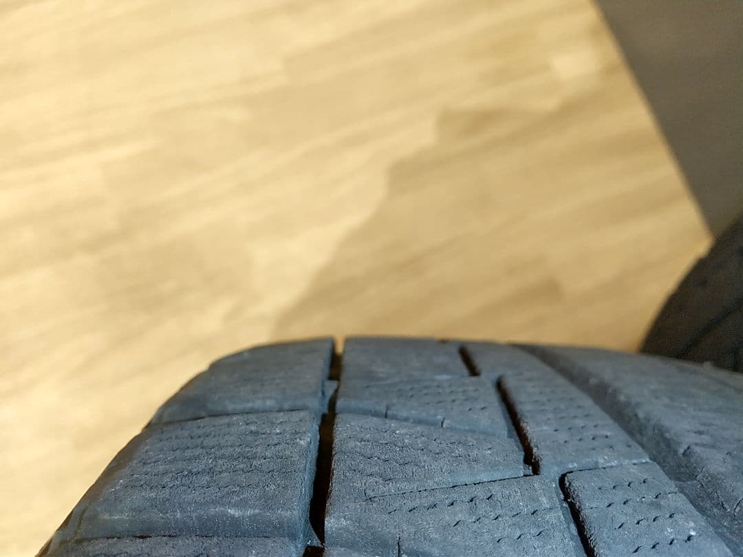 引取限定 195/65R15 スタッドレスタイヤ&ホイール４本