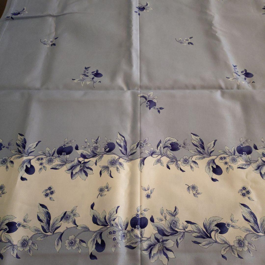  テーブルクロス 130cm x 130cm