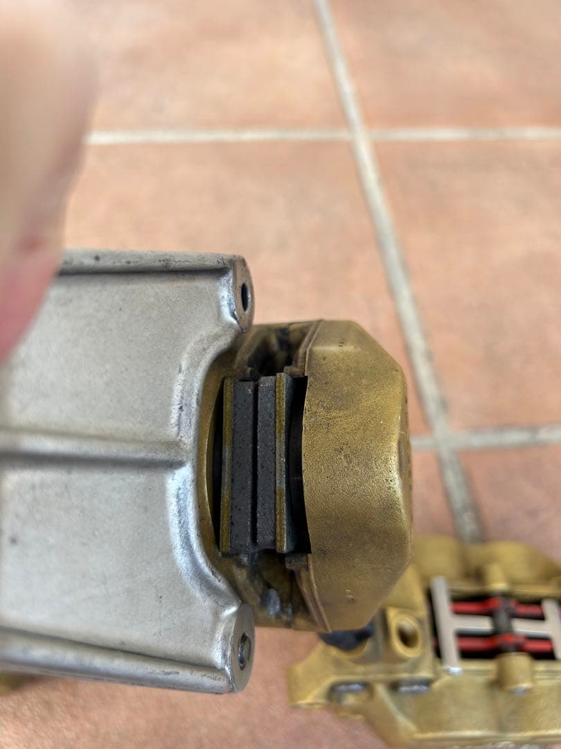 Brembo ブレーキキャリパー 3個セット ゴールド