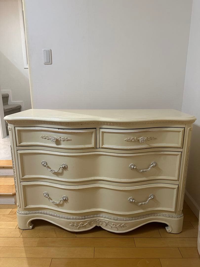 ジェシカ マクリントック、ホワイトチェスト、輸入家具（中古）