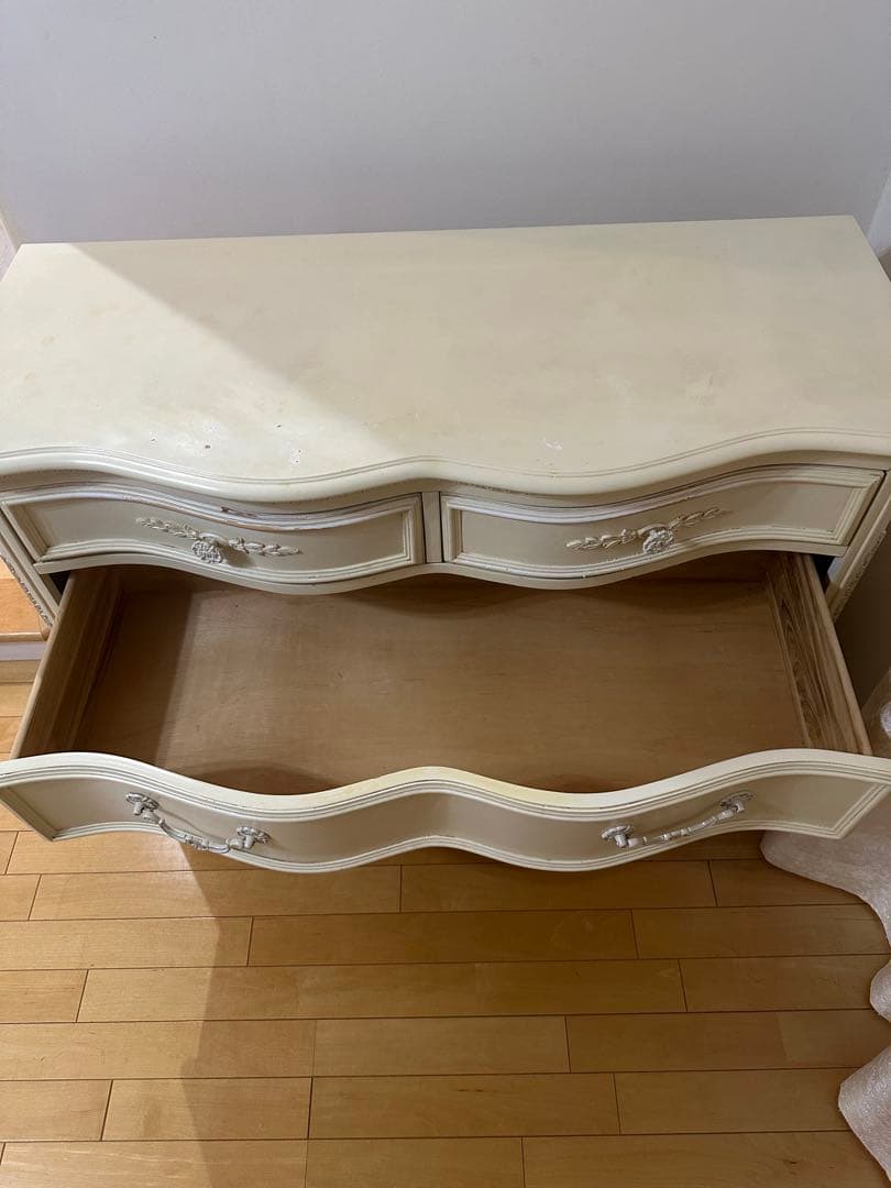 ジェシカ マクリントック、ホワイトチェスト、輸入家具（中古）