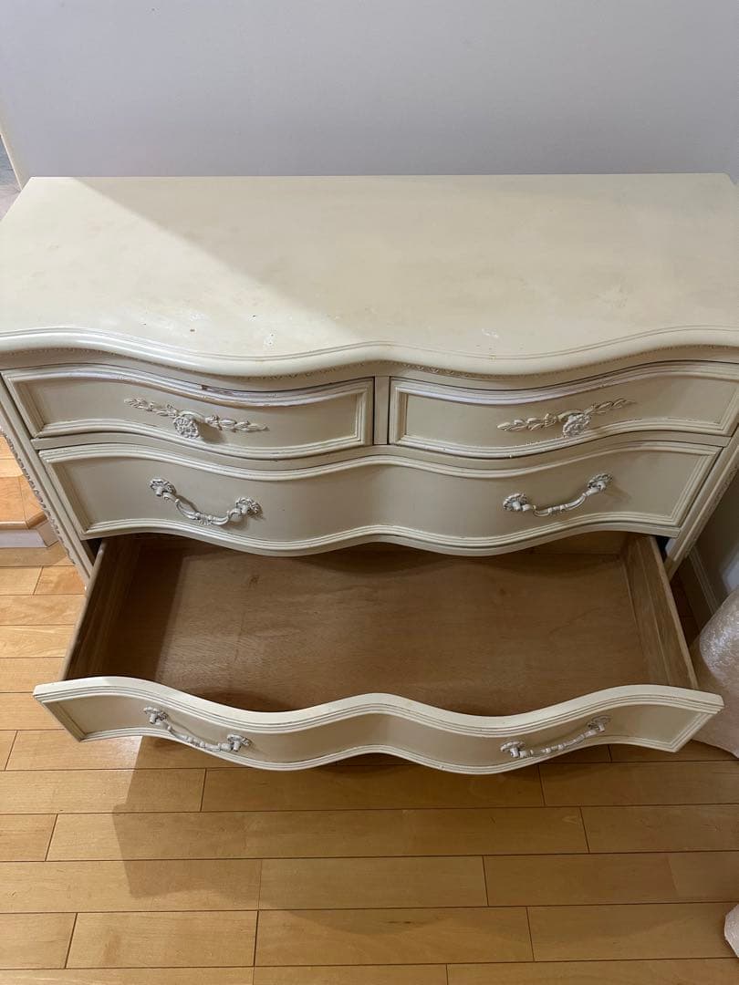 ジェシカ マクリントック、ホワイトチェスト、輸入家具（中古）