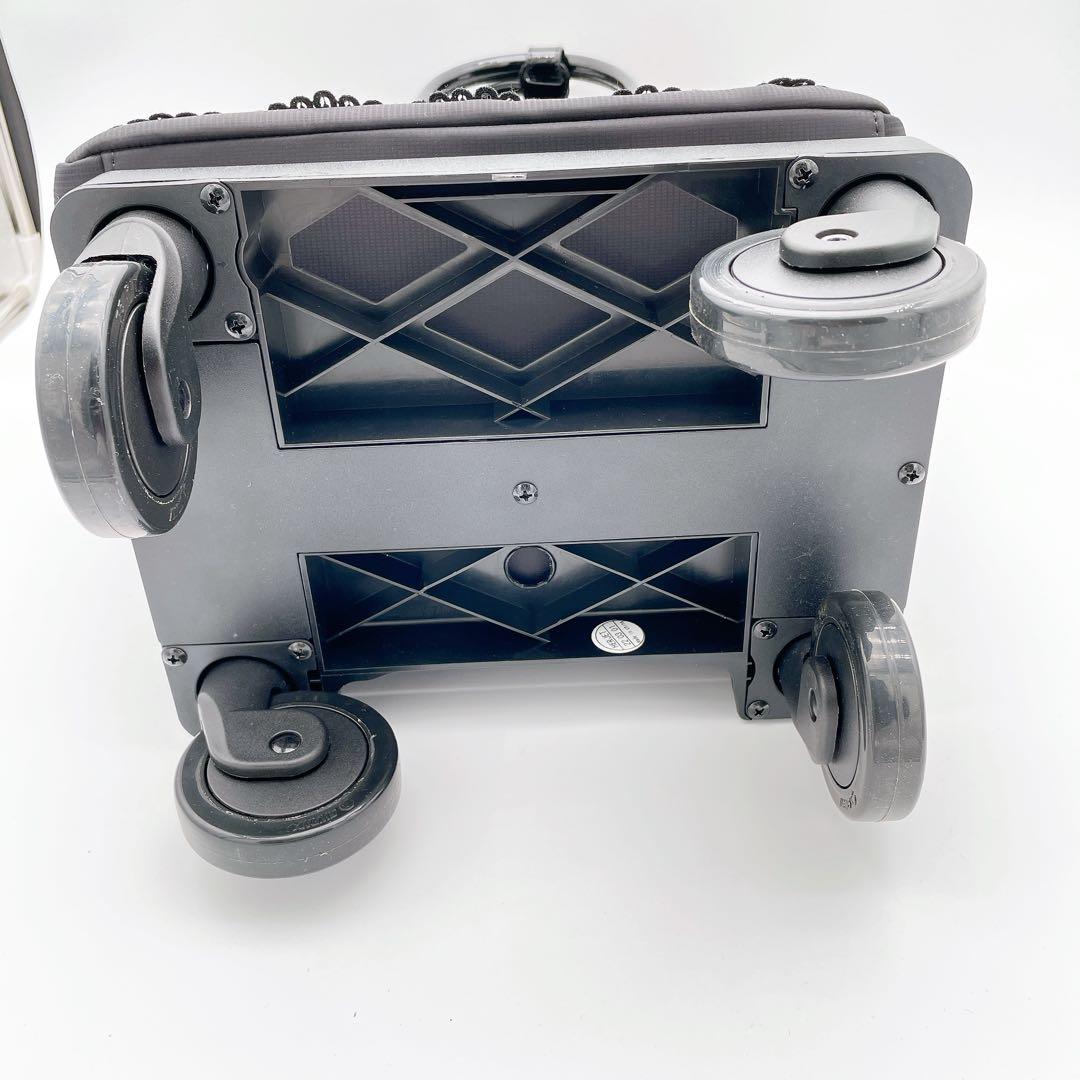 SWANY スワニー　ハローキティ　キャリーバック