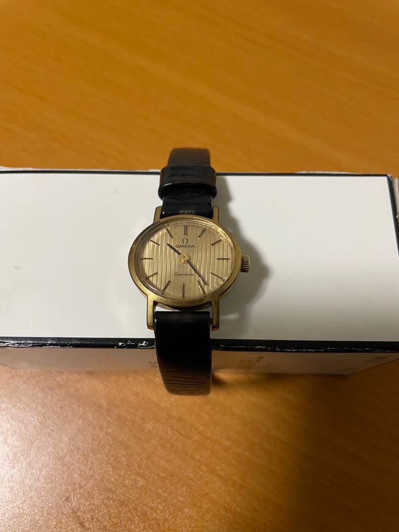 オメガ　アンティーク　時計　レディース