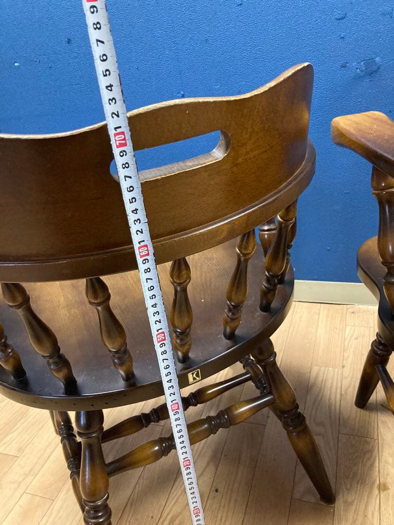 キツツキ　アンティーク調　チェア　ヴィンテージ　ダイニングチェア　アームチェア