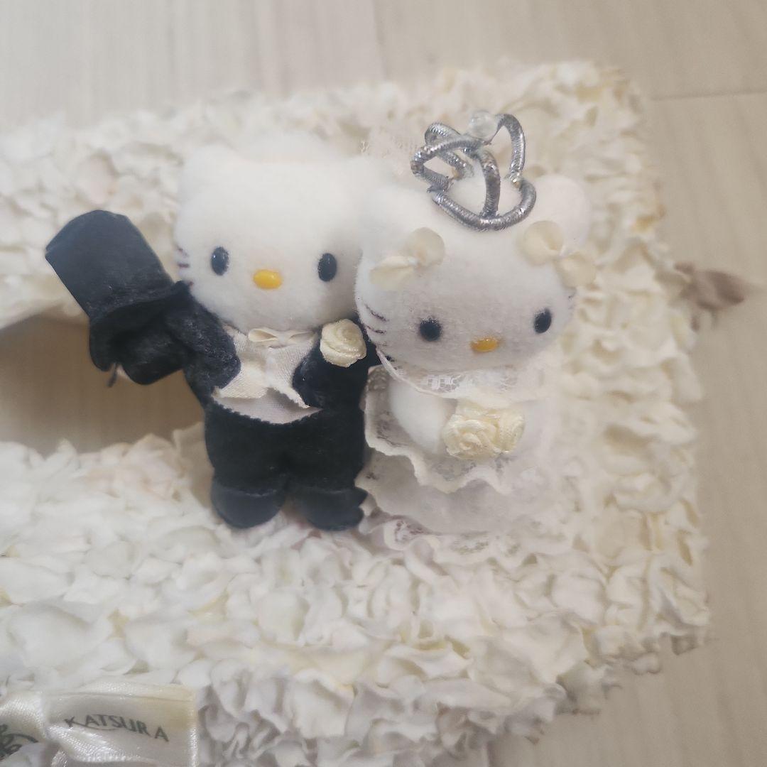 桂由美コラボ　キティちゃん　テッシュケース