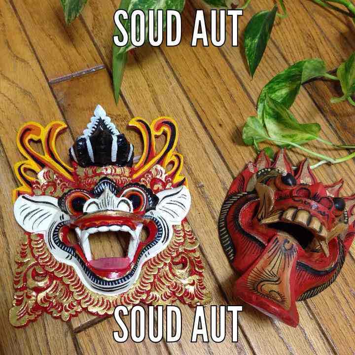 SOLD AUT バリの魔除け 壁掛け 2個