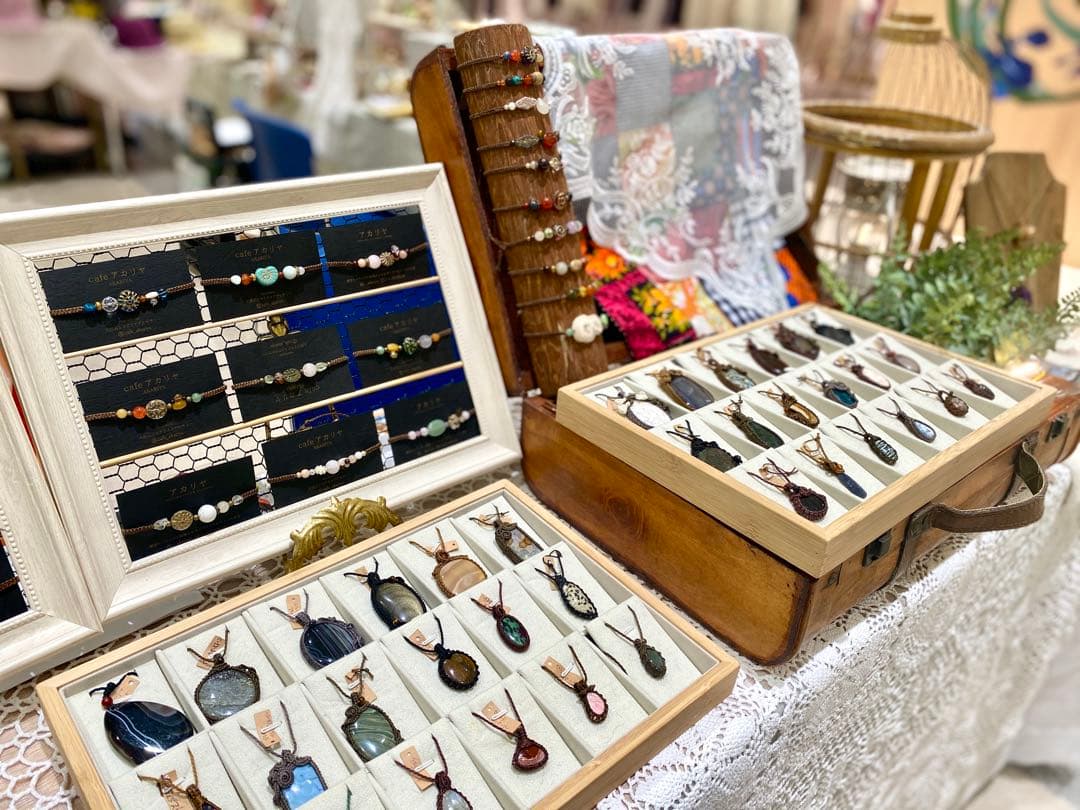 ジーニアス＊フローライト天然石マクラメネックレス/日々のお守りアクセサリー