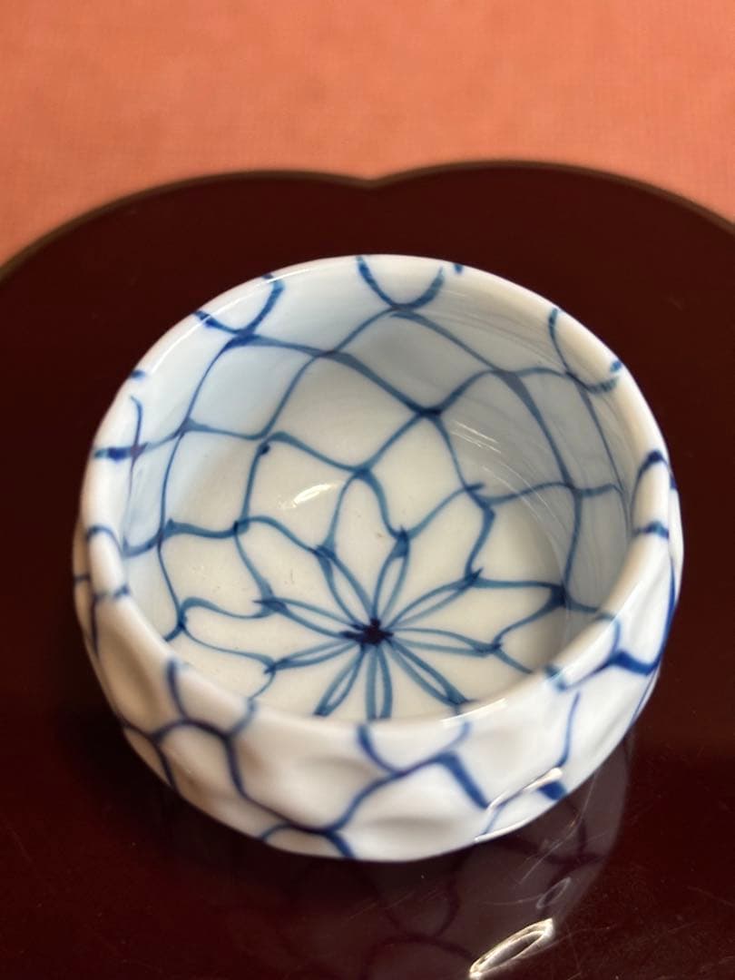 ちゅいくん専用古伊万里染付網代文三ツ足ぐい呑五客揃　上手作品　二点無キズ