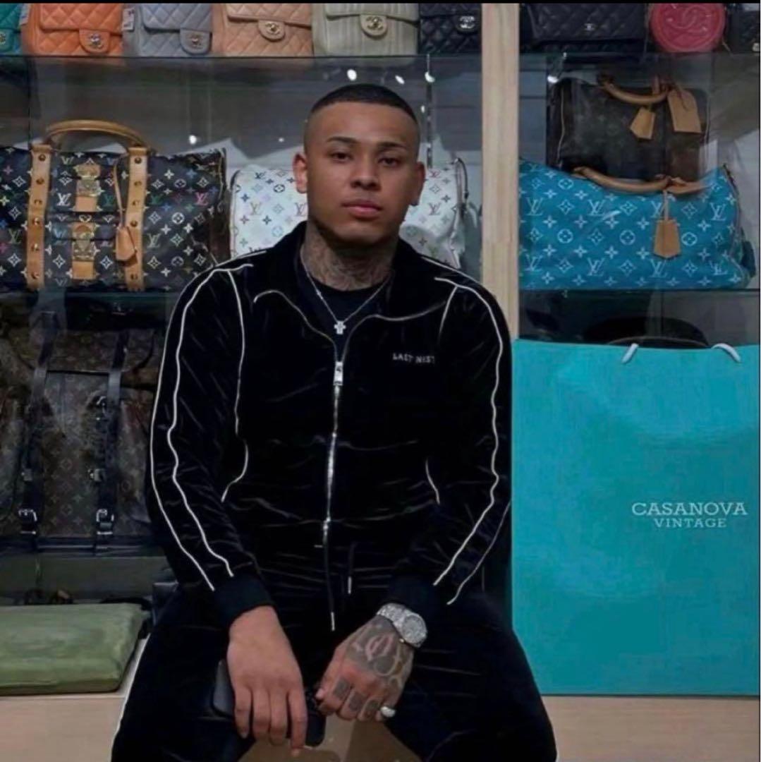 ま*t様 last nest ラストネスト ベロア