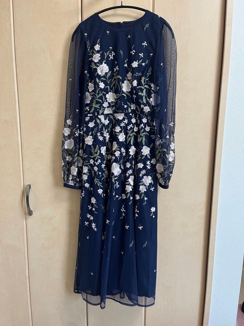 【Hobbs London】LOIS 刺繍ミディドレス