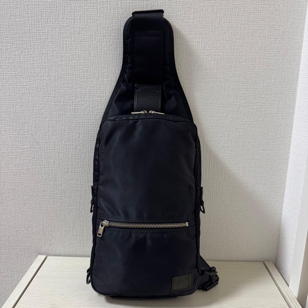 【美品】ポーター リフト PORTER LIFT ボディバッグ　ブラック　黒