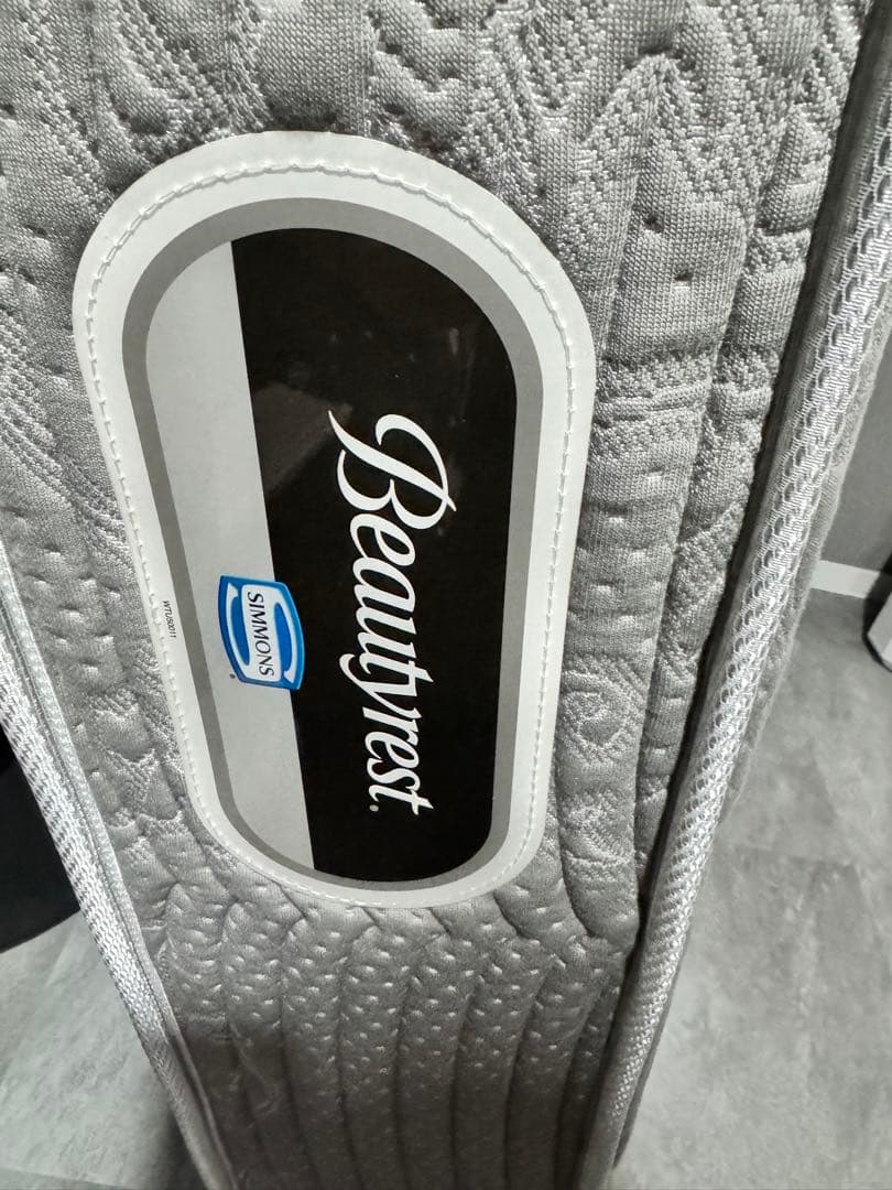 Simmons ビューティーレスト　クィーンサイズ　マットレス