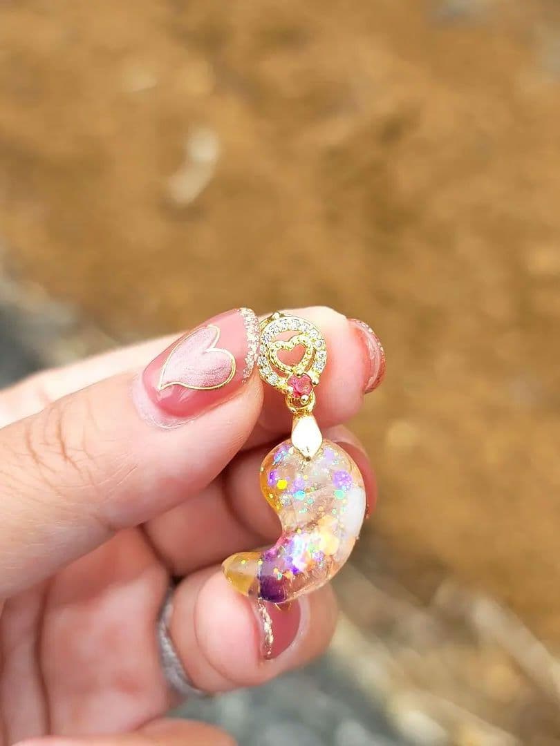 私物の輝く未来へ成功目標達成勾玉オルゴナイト