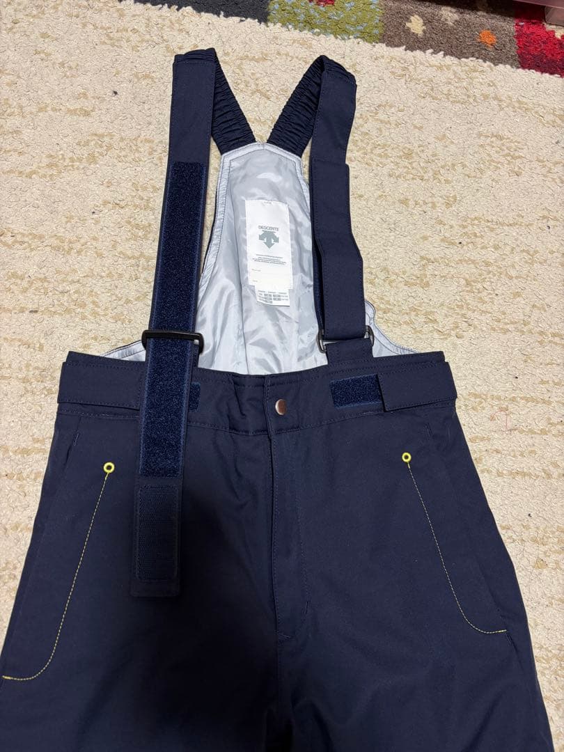 美品♪デサント DESCENTE スキーウェアセット 130サイズ