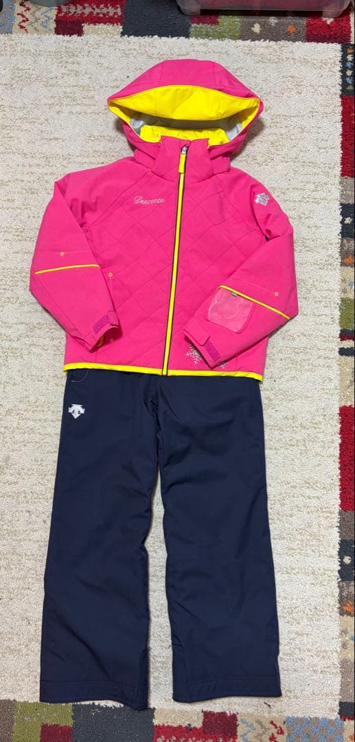 美品♪デサント DESCENTE スキーウェアセット 130サイズ