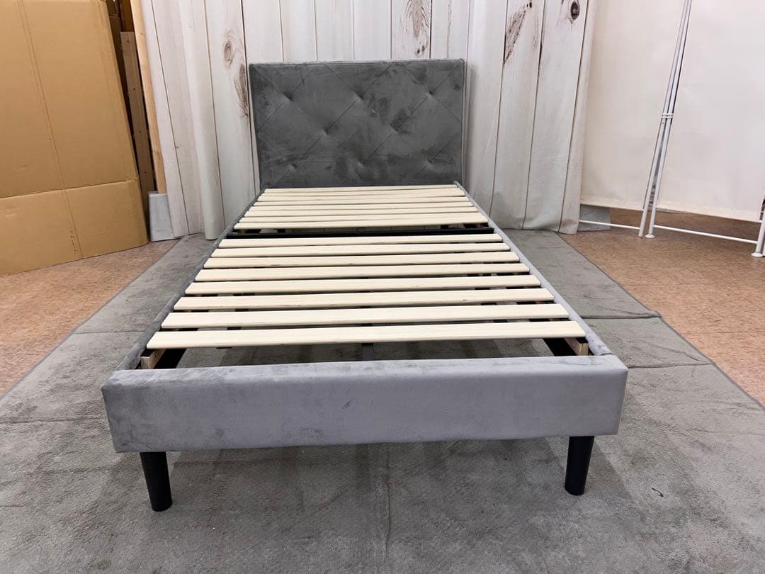 シングルベッドフレーム（グレー）