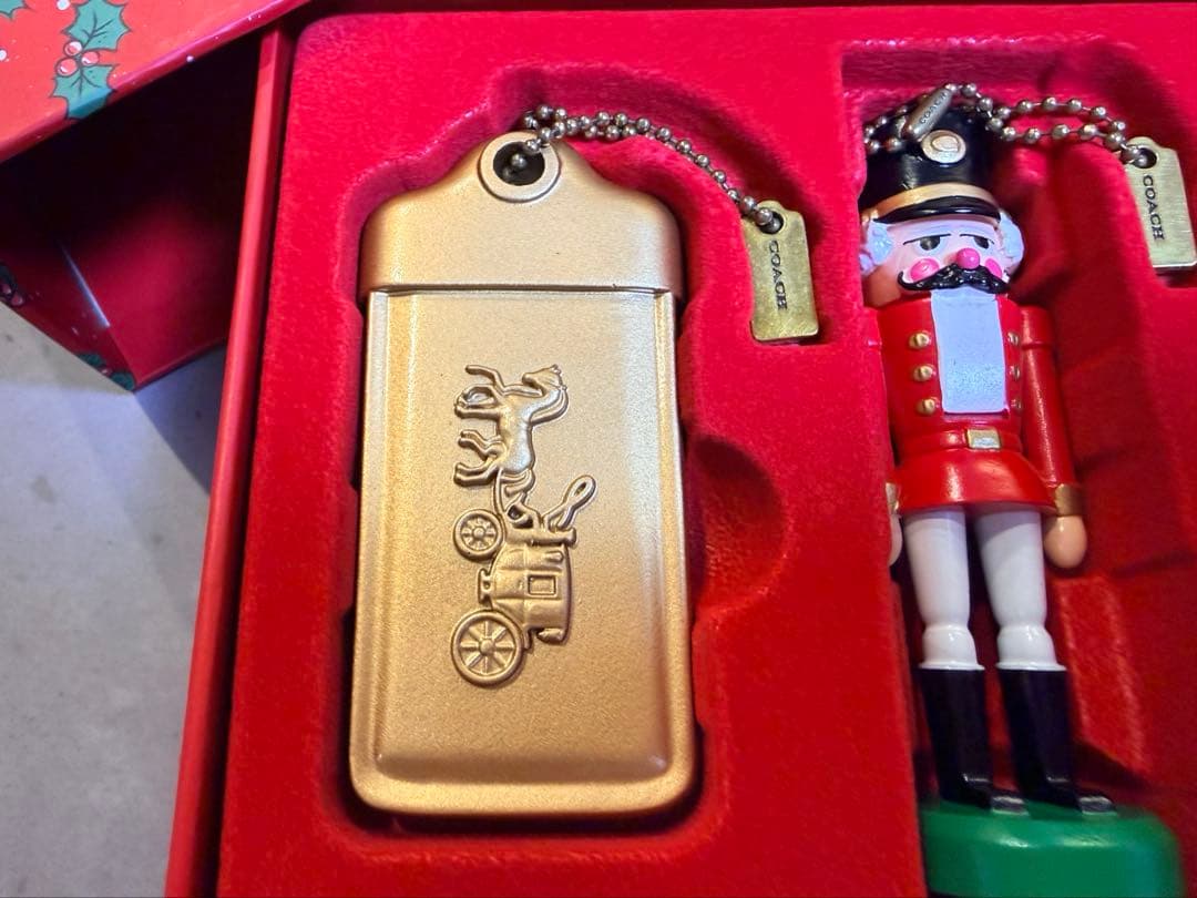 COACH コーチ オーナメントセット　チャーム バッグ くるみ割り人形他　3点