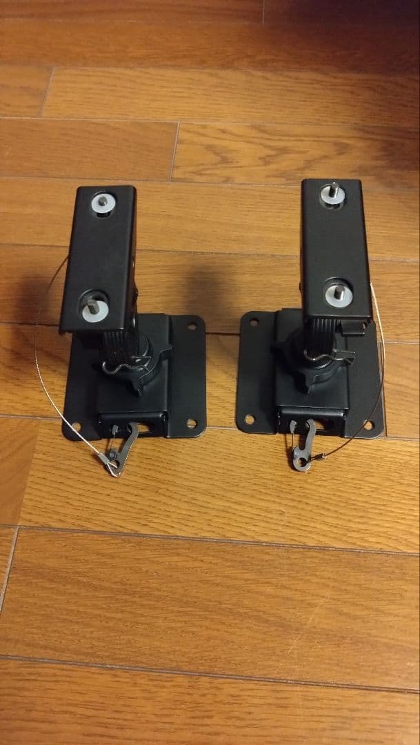 BOSE 100J スピーカー　木目調　ブラケットつき