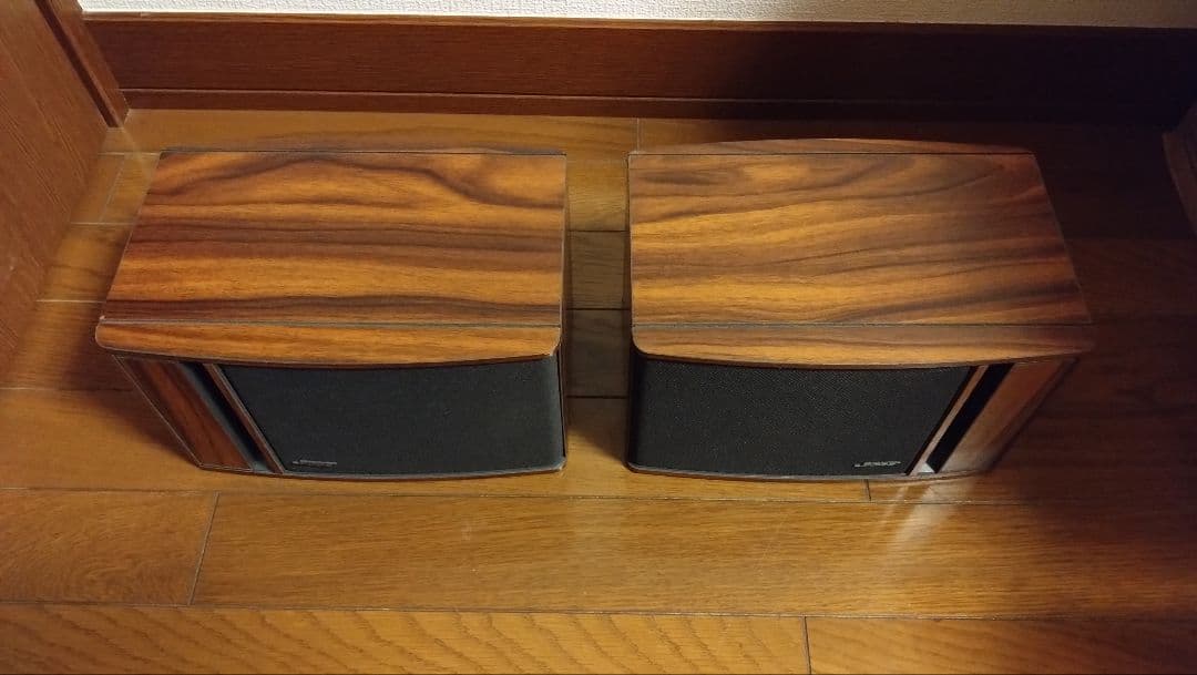 BOSE 100J スピーカー　木目調　ブラケットつき
