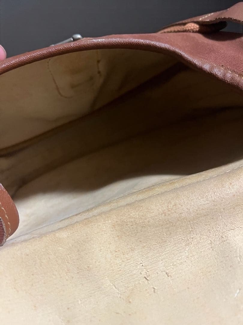 BARBOUR TARRAS FISHING BAG バブアーショルダーバック