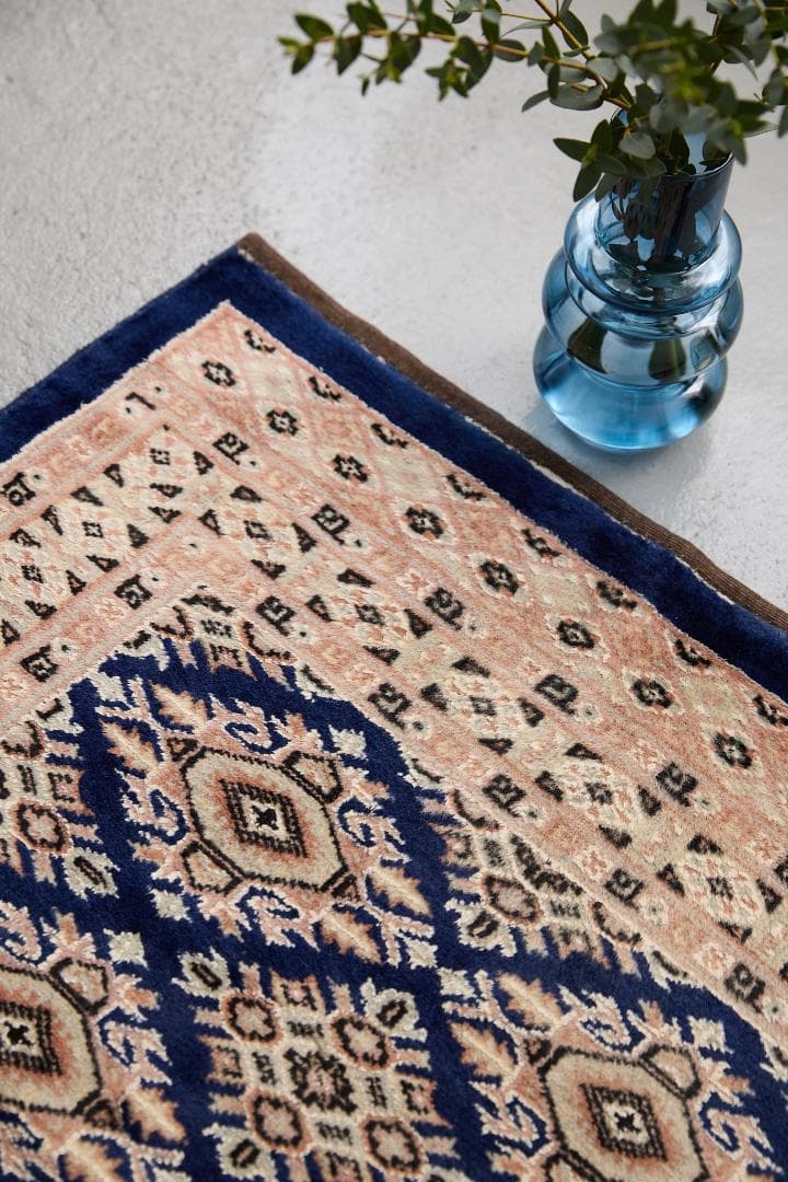 ヴィンテージラグ　トライバルラグ　パキスタン絨毯（129cm×75cm）青　紺