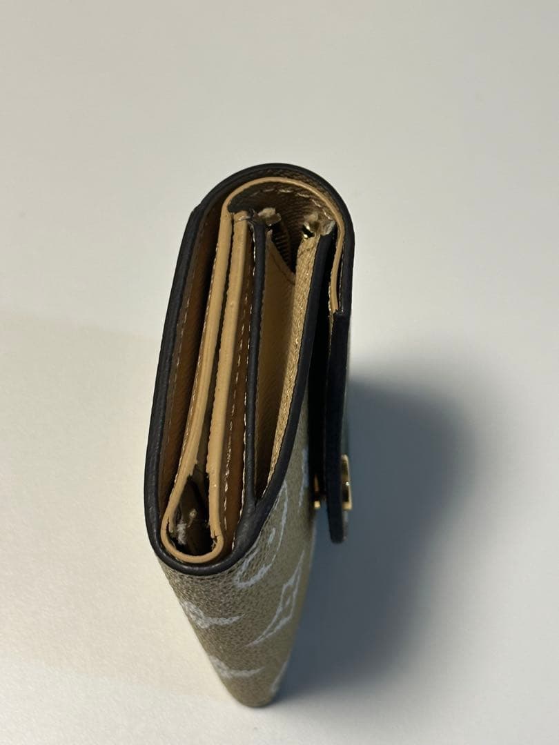 ルイヴィトン　三つ折り財布 ポルトフォイユ・ゾエ ジャイアント・モノグラム