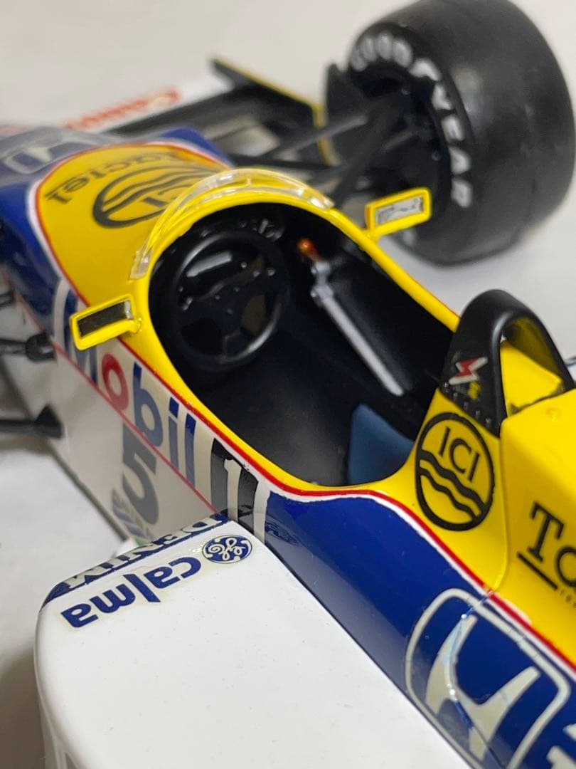 1/20 ウィリアムズFW11 F-1 ’86チャンピオンマシン [完成品]