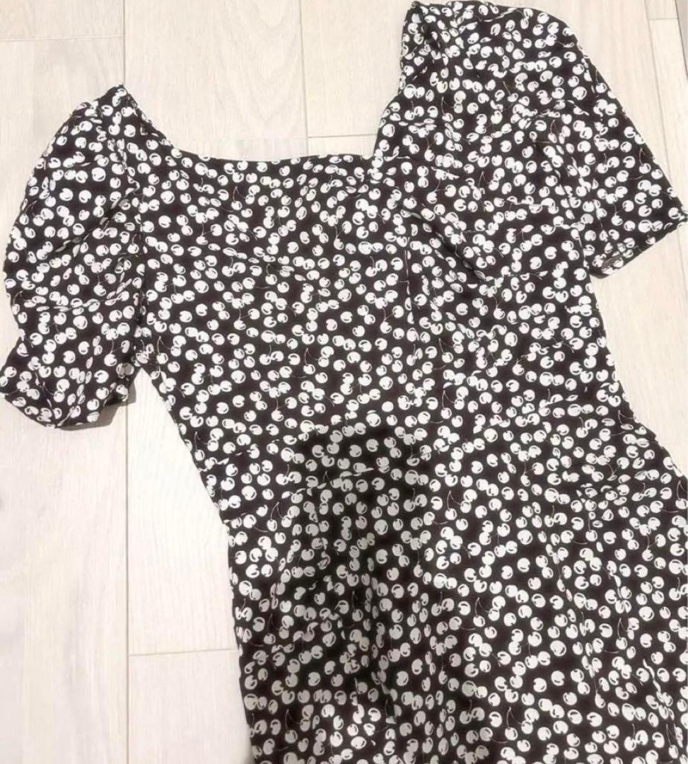 タグ付きherlipto Cherry One-Piece espresso