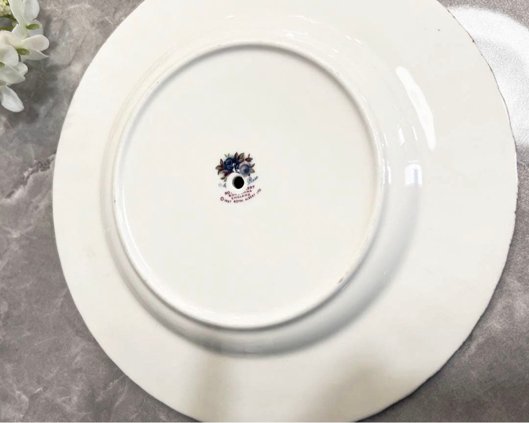 期間限定お値下中✳︎希少✳︎ロイヤルアルバート ケーキスタンド 3段