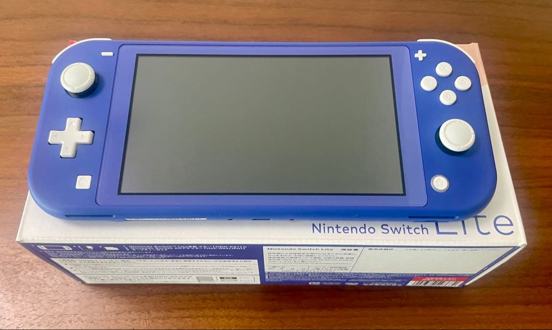 Nintendo Switch Lite スイッチライト本体　ブルー