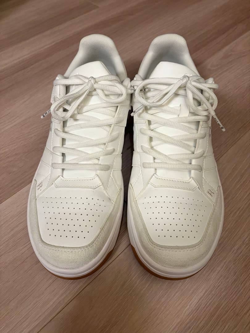 靴 On Running The Roger Clubhouse