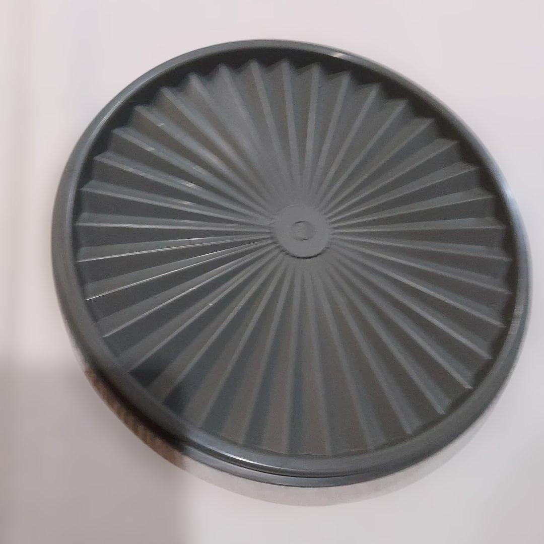 Tupperware グレー 保存容器 2個セット、マキシデコレーター