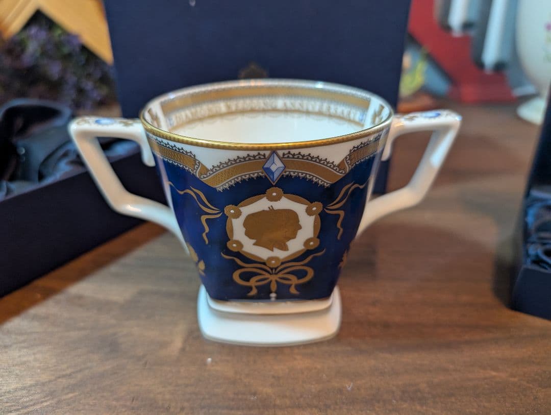  Worcester ダイヤモンド記念限定カップ＆トリンケットボックス