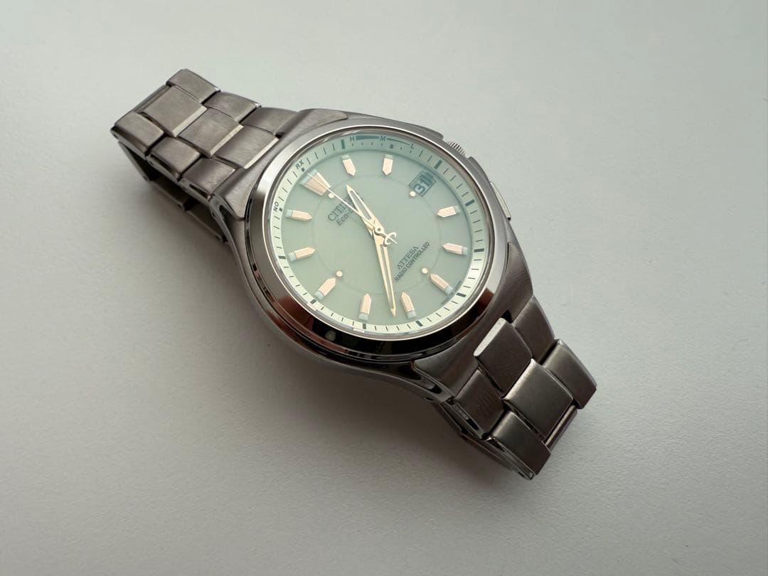 【シチズン】ATTESA エコドライブ ソーラー電波 H110-T110331