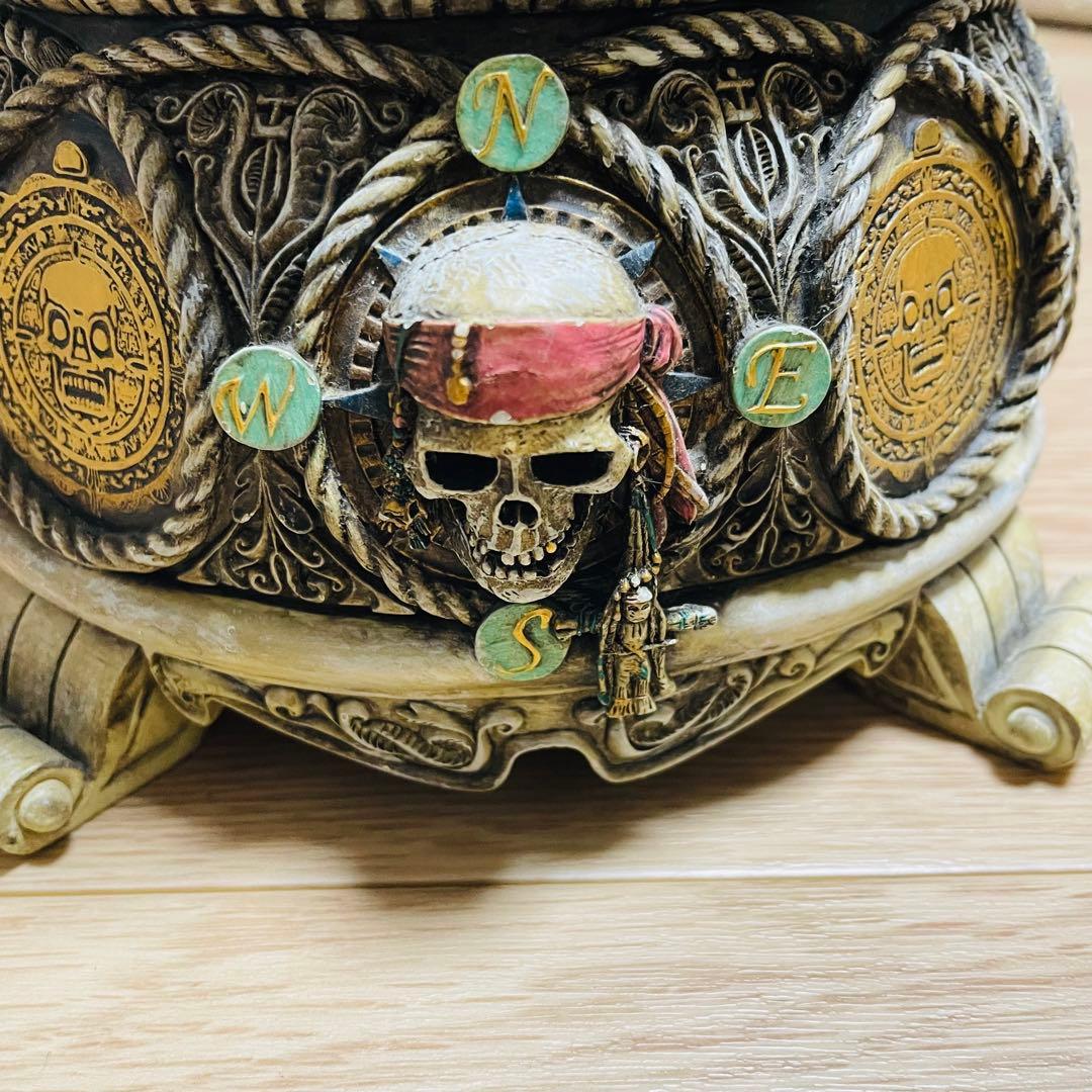 ディズニー　Disney パイレーツオブカリビアン　スノーグローブ　オルゴール