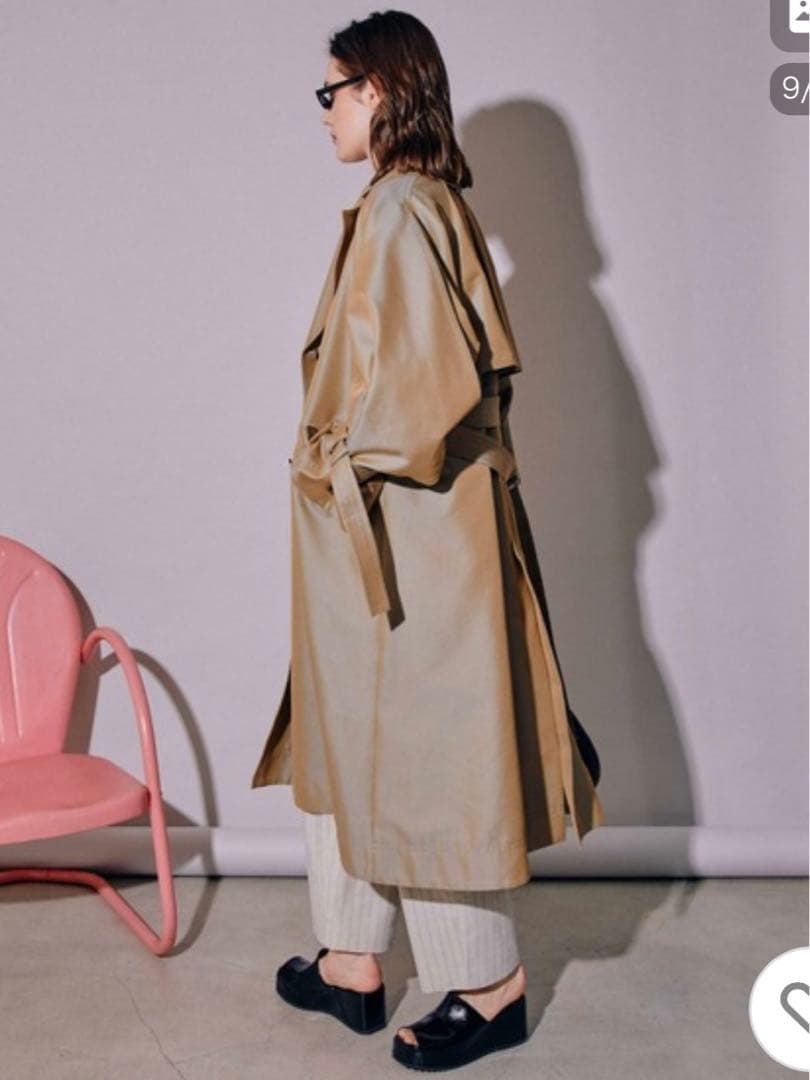 お値下げメゾンスペシャル　ボリュームスリーブトレンチコート