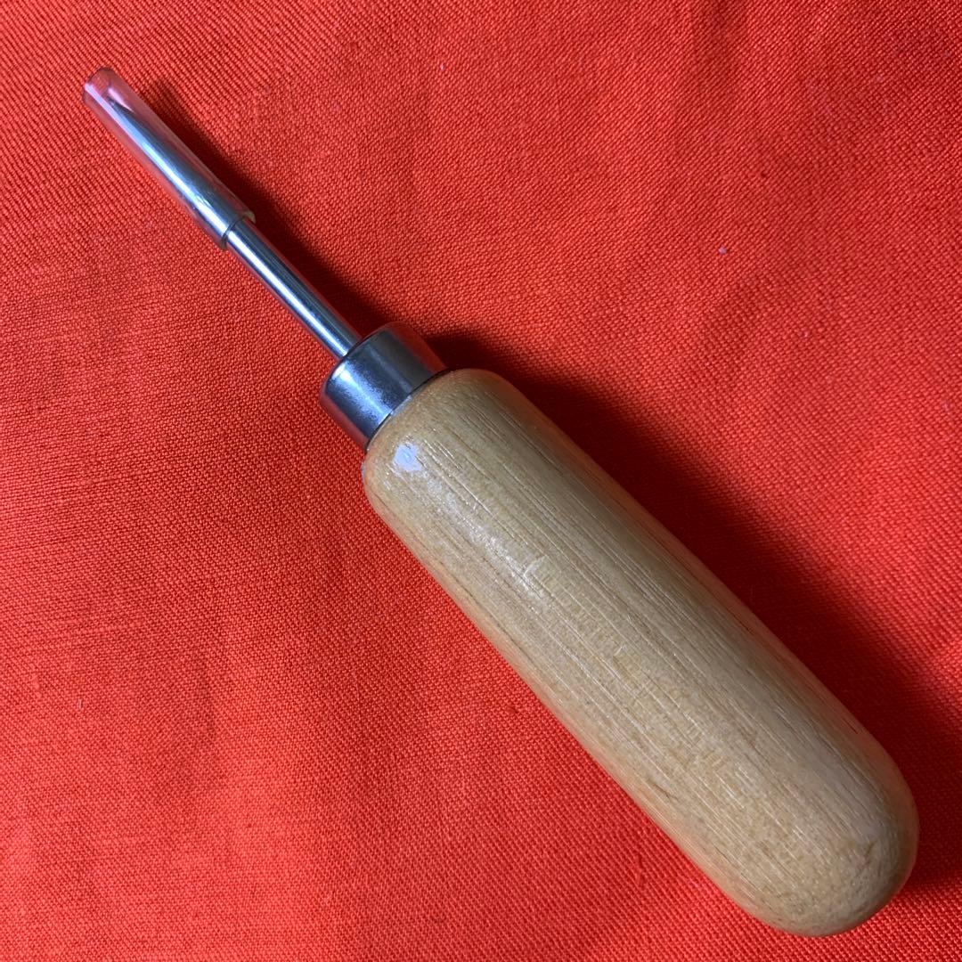 プロ愛用　ブランド包丁類セット　新品ケース付