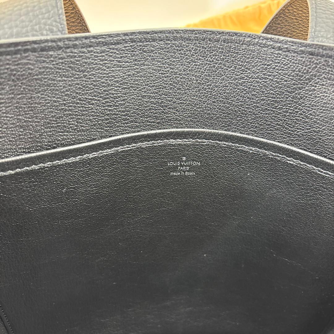 未使用 ルイヴィトン M52817 トリヨン カバ・ヴォワヤージュ トートバッグ