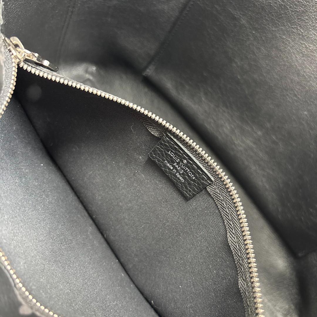 未使用 ルイヴィトン M52817 トリヨン カバ・ヴォワヤージュ トートバッグ