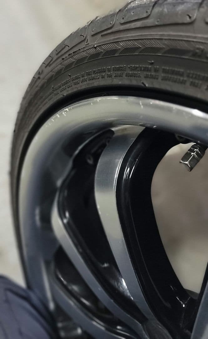 ロクサーニ EXバイロンシュティンガー 18インチ7.5J+48　PCD100