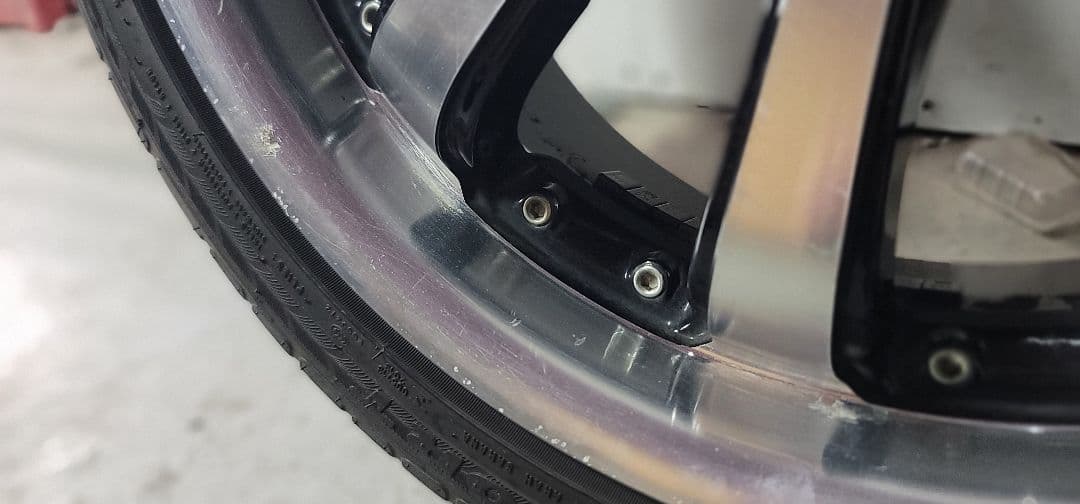 ロクサーニ EXバイロンシュティンガー 18インチ7.5J+48　PCD100