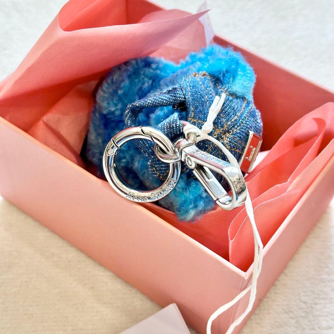 Acne Studios クマ キーホルダー キーリング ぬいぐるみ 青 ブルー