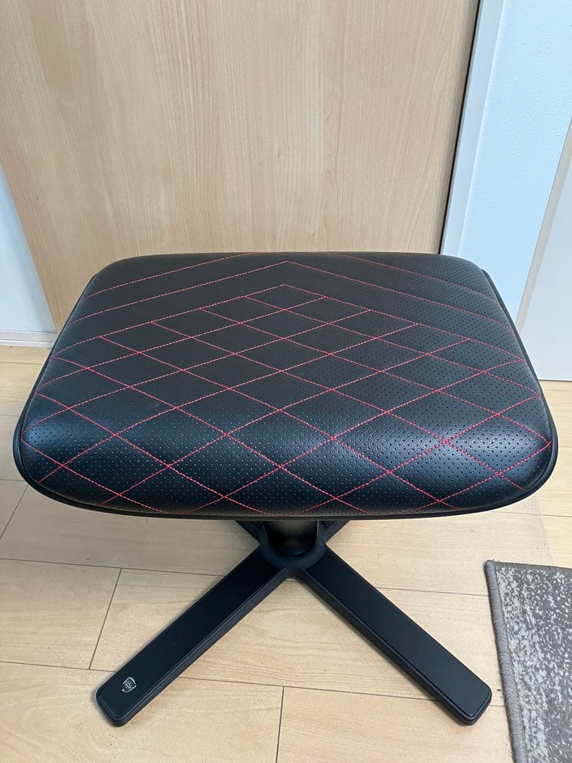 noblechairs FOOTREST レッド NBL-FR-PU-BR