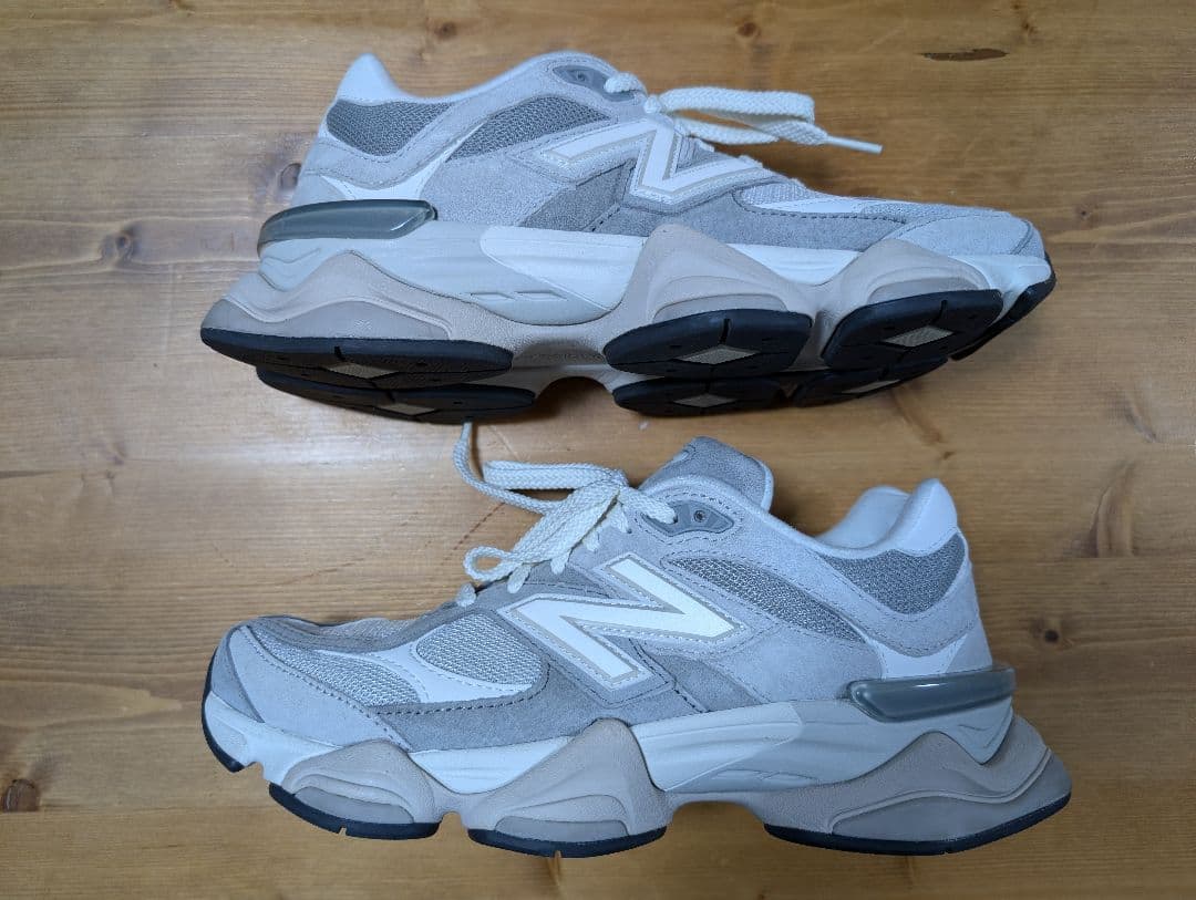 New Balance 9060 ホワイト スニーカー