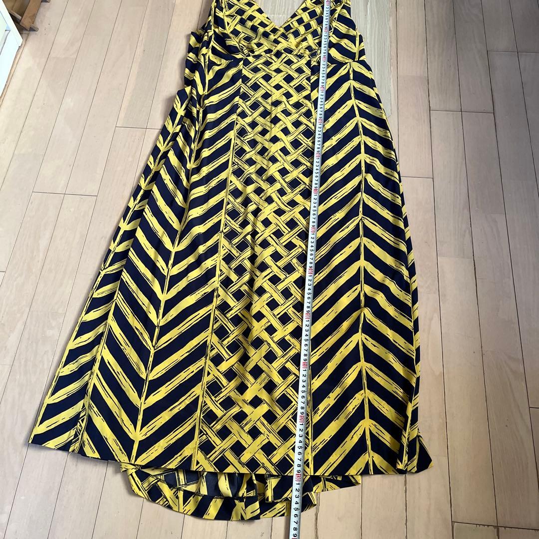 フラダンスドレス 黒と黄色 ストライプ