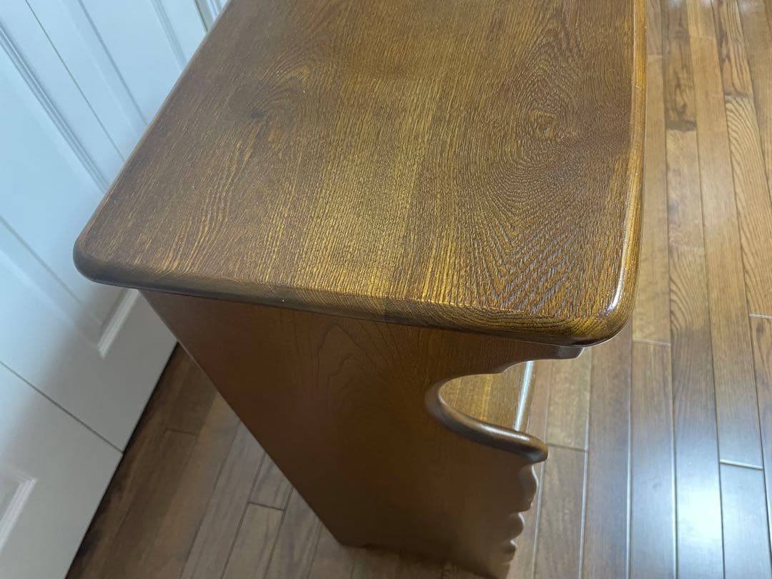 Karimoku カリモク 木製 キャビネット