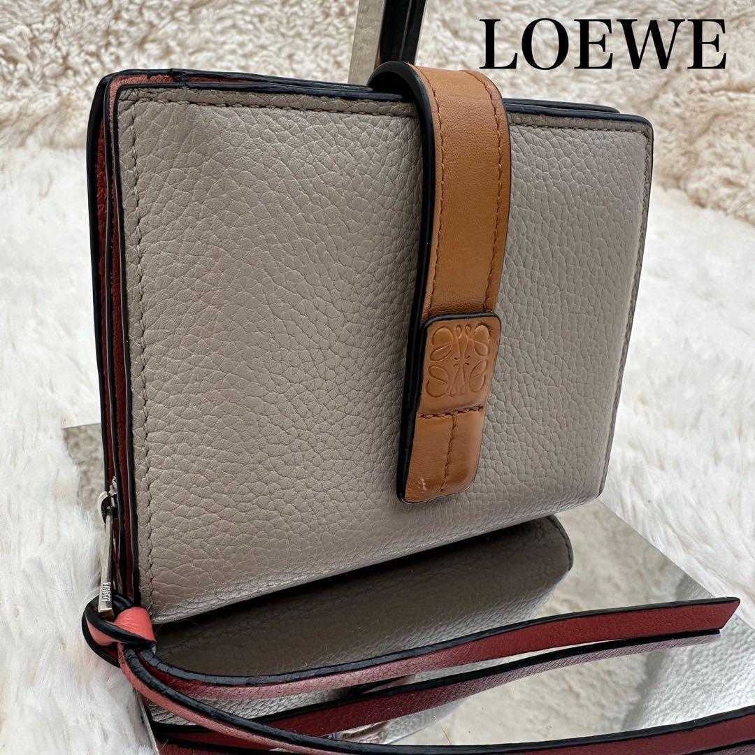 ✨美品✨ロエベ　２つ折り財布　アナグラム　バーティカルウォレット　レザー